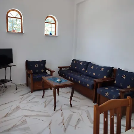Voukamvilia Apartment *