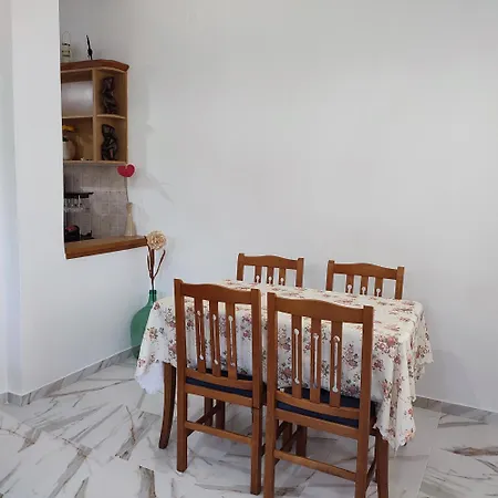 Voukamvilia Apartament Paralia Kimis