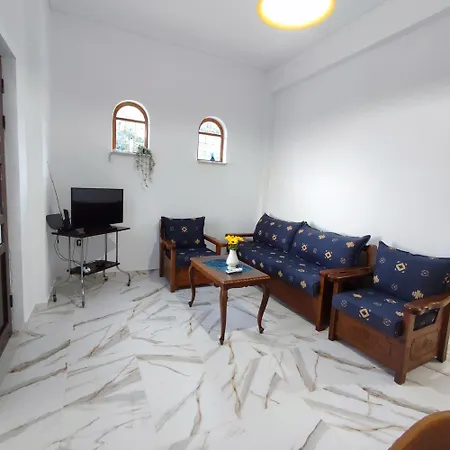 Voukamvilia Apartament Paralia Kimis